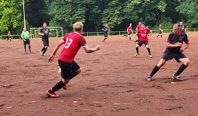 Internes Testspiel gegen die 2. Mannschaft